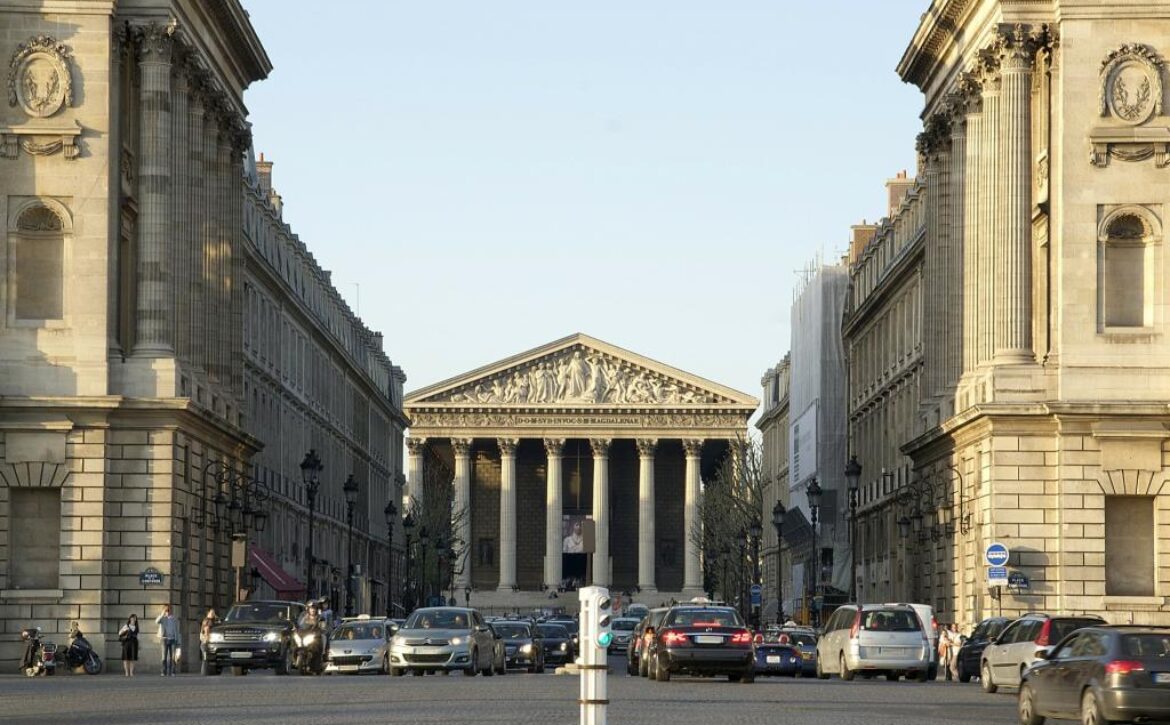 thumb_1024x663_paris-boulevard-traffic